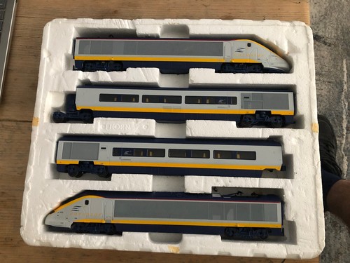Hornby car emu - 4,