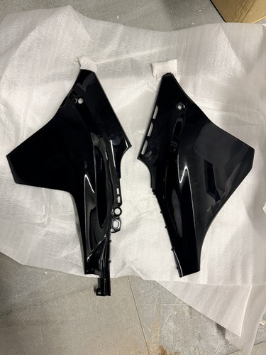 Genuine yamaha r1m - genuine, r1m-r1
