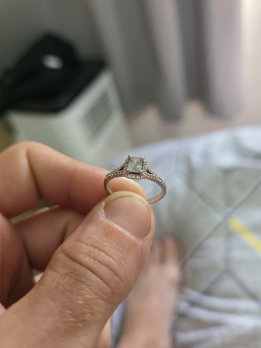 18ct white gold diamond - 18ct,