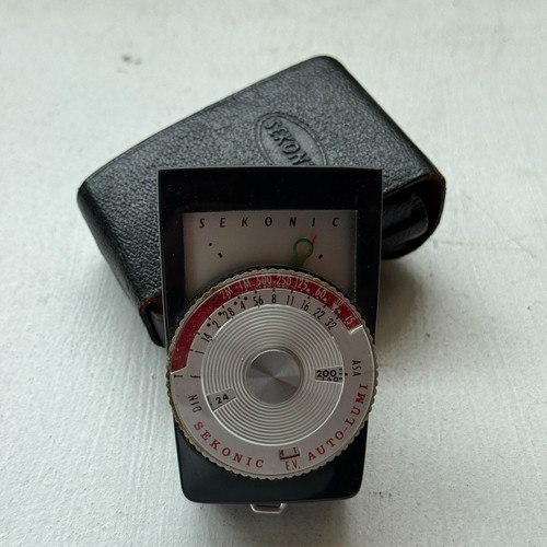 Sekonic auto lumi - lumi, 86