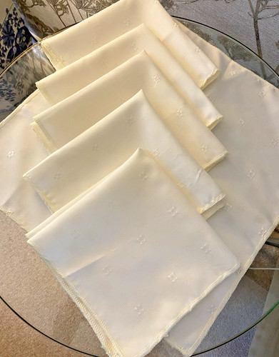 Six vintage cream polyester - ,