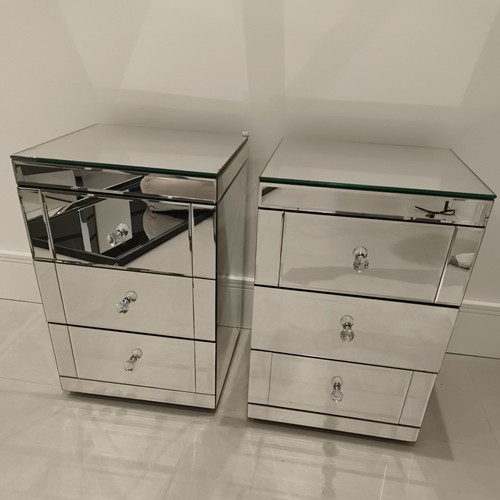 Bedside tablescaboinets - 2, *