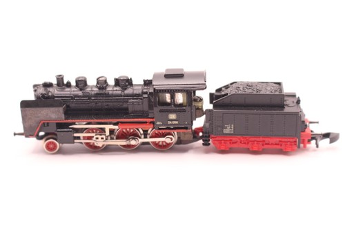8803 locomotive with tender - 8803,