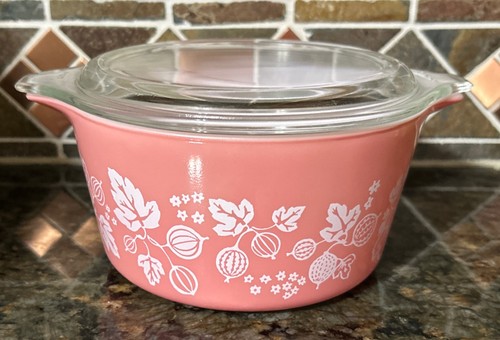 Vintage pink pyrex gooseberry - vintage,