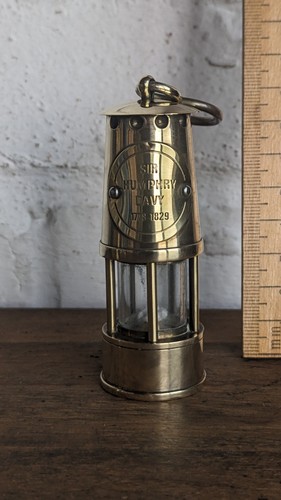 Miniature sir humphrey - miniature, davy