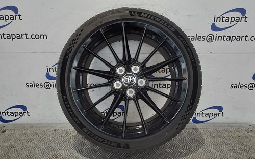 Alloy wheel 235 40 - 18", x8