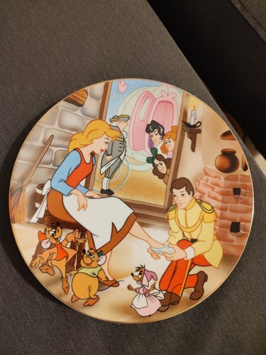 Disney vintage collectable - disney,