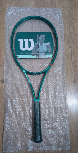 Wilson blade 16x19 v10 grip - wilson,