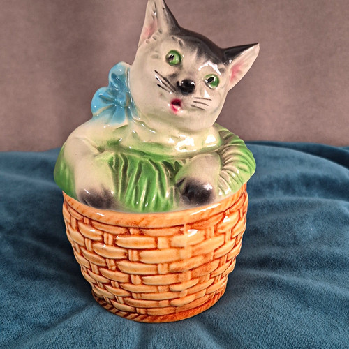 Cortendorf pottery cat in - cortendorf,