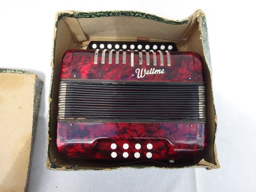 Accordion button - accordion,