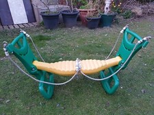 double outfacing gondola swing