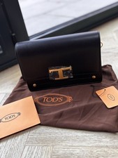 Tod’s Timeless T Leather