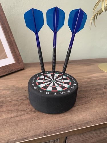 Red dragon darts - red,