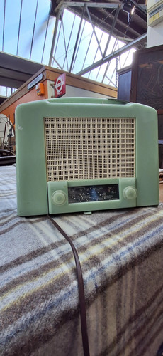 Vintage green bakelite art - vintage,