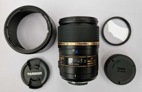 Tamron 90mm 2 - f/2.8, di