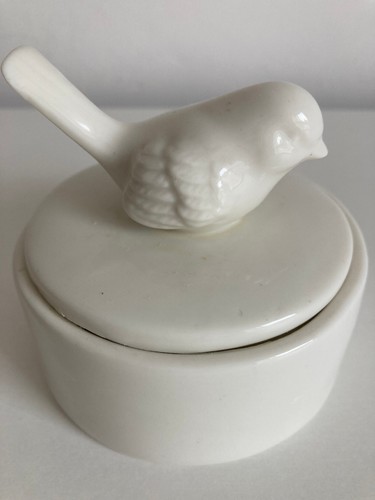 Vintage bird pill trinket box - bird,