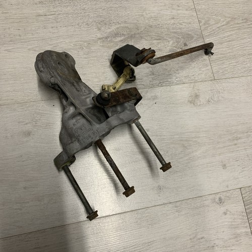 Golf mk2 gearbox bracket - vw,