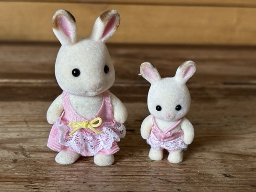 Sylvanian families figures - sylvanian,