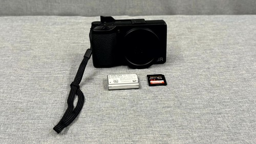 Ricoh iii digital camera - ricoh,