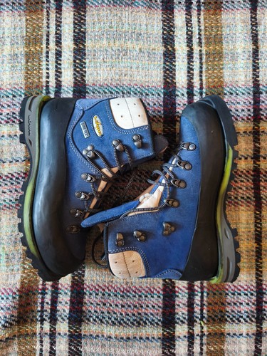 Lowa gtx gore tex boots - lowa,