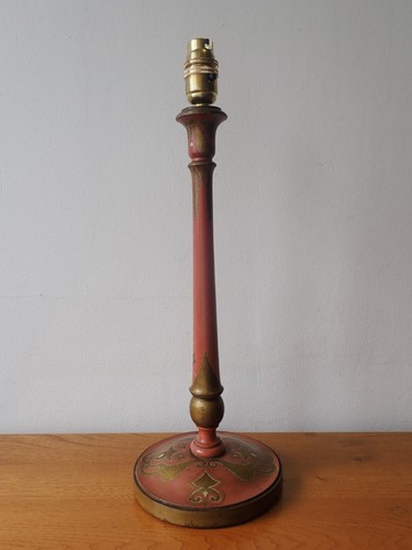 Chinese red chinoiserie style
