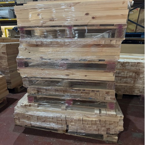 Pine plain square - plain, spindles-