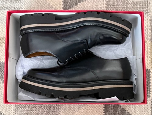 Boxed grenson curt black - ‘curt’,