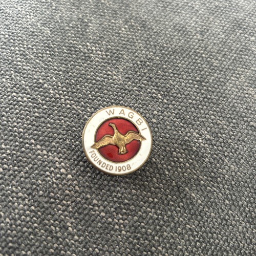 Wagbi vintage enamel lapel - enamel,