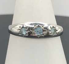 Vintage 9ct white gold blue