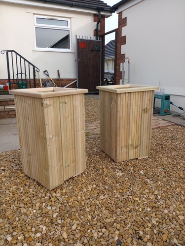 Large tall decking planter - large,