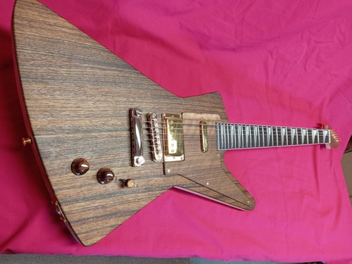 Explorer custom build - build, string