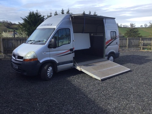 Renault master horsebox - 3.5,