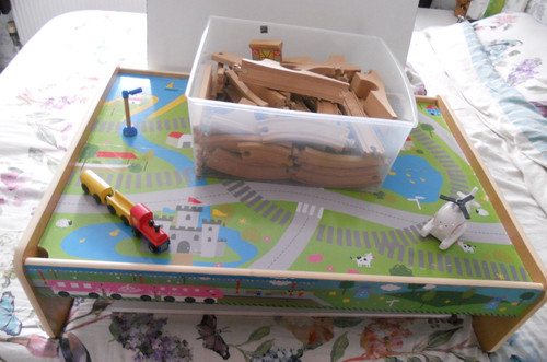 Train car play - or,