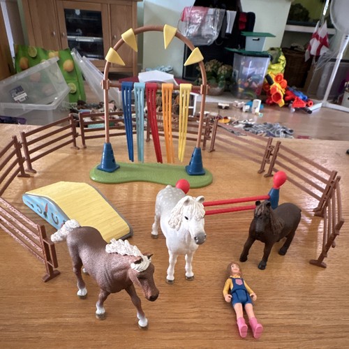 Schleich horse figurines lot - horse,