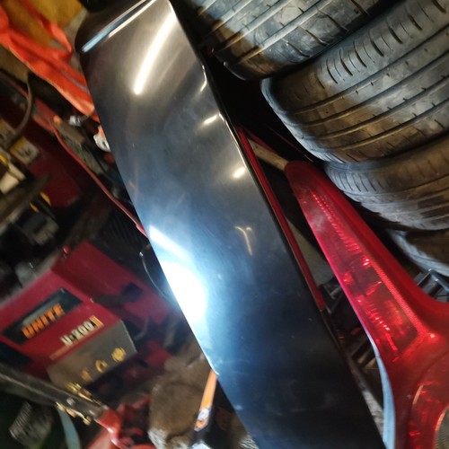 Volvo c30 rear spoiler - volvo,