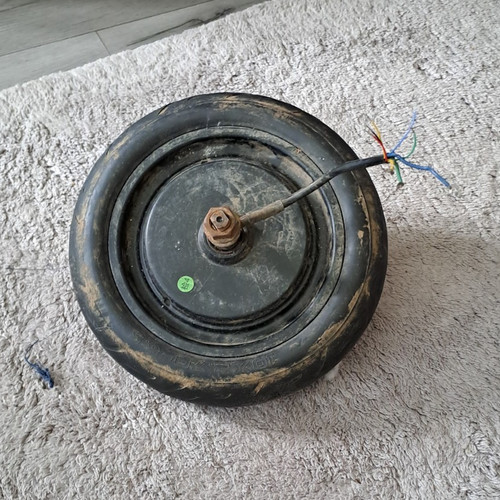 Electric scooter wheel - scooter, wheel/tyre