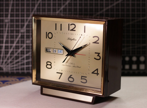 Rhythm mechanical mantel clock - mantel,