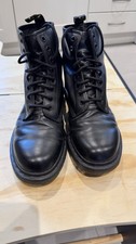 Dr. Doc Martens Air Wair Boots