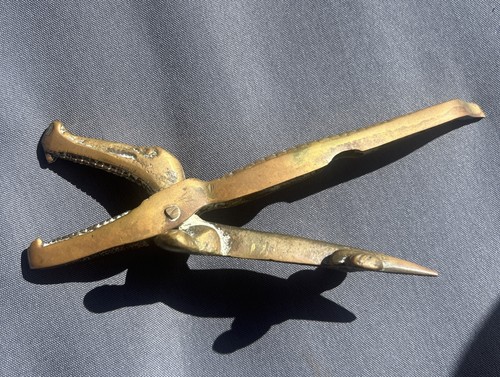Vintage brass crocodile - brass,