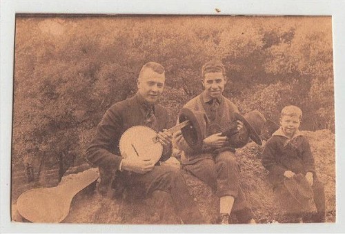 Early banjo ukulele players - &,