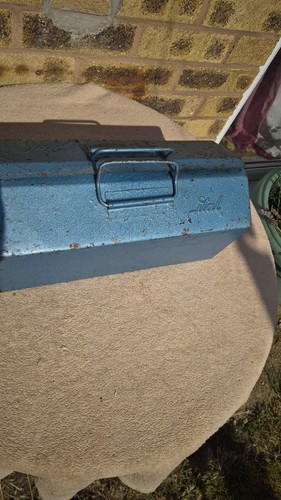 Vintage ital metal toolbox - vintage,