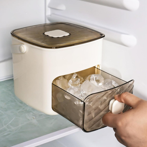 Ice maker machine - maker, top