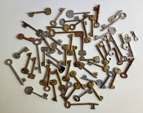 Lot vintage keys - lot, of