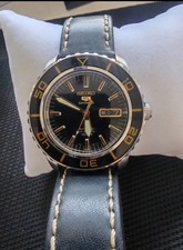 Seiko Men's 5 Sports Automatic Watch 7S36-04N0 SNZH57KI (55 Fathoms)