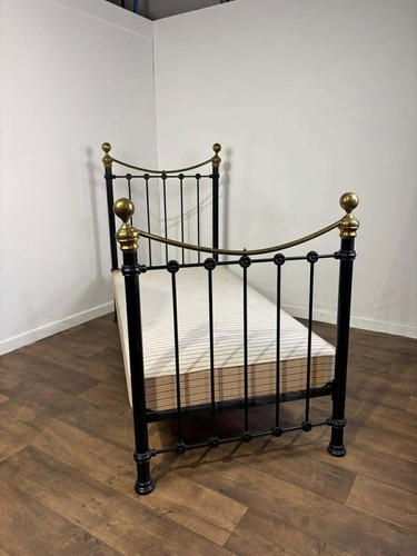 Reproduction victorian style - victorian,