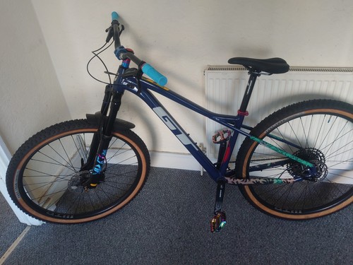 Hardtail mountain bike - gt,