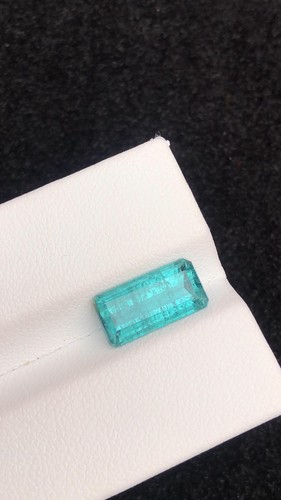25ct natural paraiba - 3.25ct, color