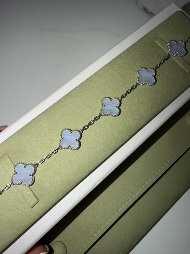 Van cleef arpels chalcedony - cleef,