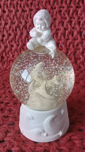 Snow babies figurine catch - snow,