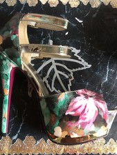  SERGIO TODZI  Floral Platform
